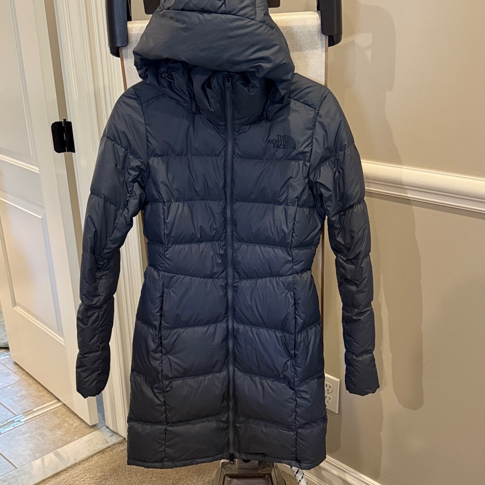 The North Face Women's Dark Gray Puffer parka